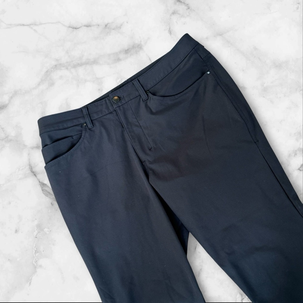 Lululemon ABC Classic Warpstreme Pants‎ obsidian Men's Size 33 Inseam 29